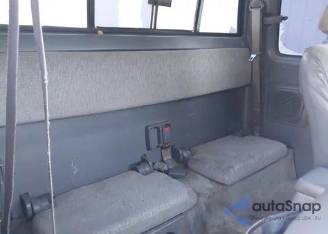 1999 Toyota Tacoma Prerunner V6 из США, поврежденный, VIN 4TASN92N9XZ441182